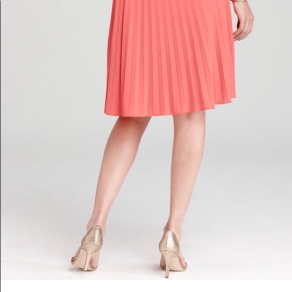 NWT Ann Taylor Salmon / coral pleated skirt size 8 - Picture 3 of 6